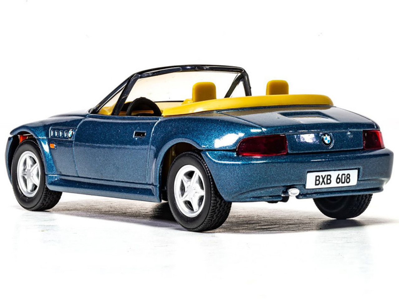 BMW Z3 Roadster Blue Metallic James Bond 007 