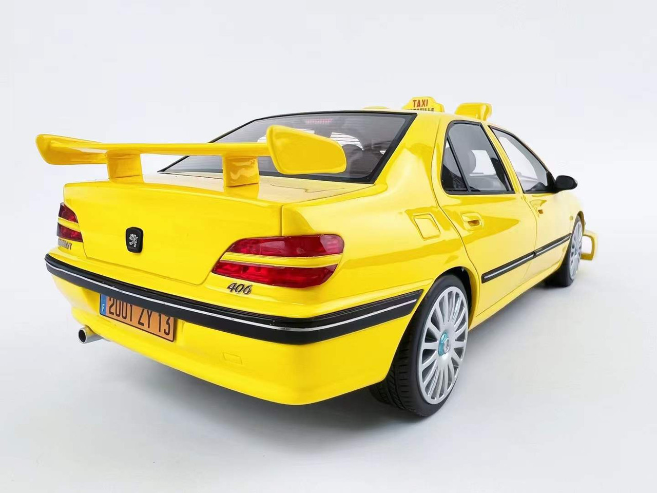 1/18 GOC & Vehicle Art Peugeot 406 Movie "Taxi" (Yellow) Resin Car Model Limited 50 Pieces