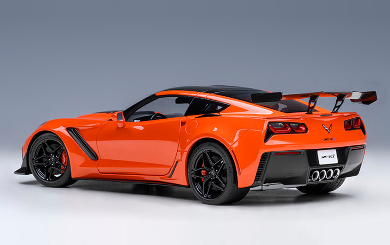 1/18 AUTOart 2019 Chevrolet Corvette ZR1 C7 (Sebring Orange Tintcoat) Car Model