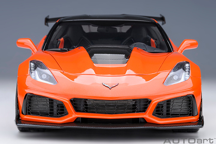 1/18 AUTOart 2019 Chevrolet Corvette ZR1 C7 (Sebring Orange
