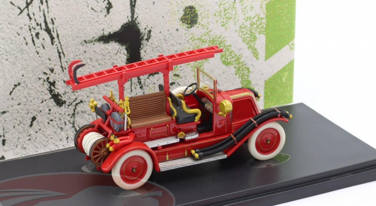 1/43 AutoCult 1926 Renault Type LO Fire Department Car Model