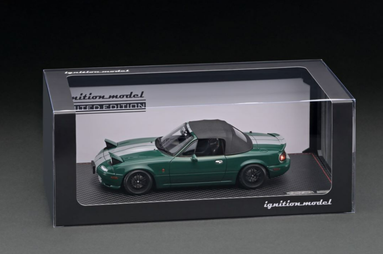 1/18 Ignition Model Mazda Eunos Roadster (NA) Green With B6-ZE Engine