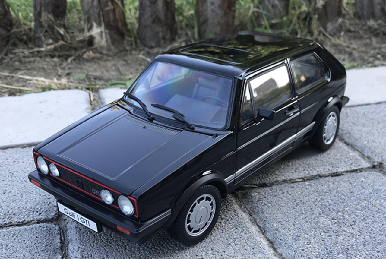 1/18 Welly Volkswagen VW Golf 1 Golf I GTI 1st Generation (MK1/A1, Typ 17; 1974–1983) (Black) Diecast Car Model