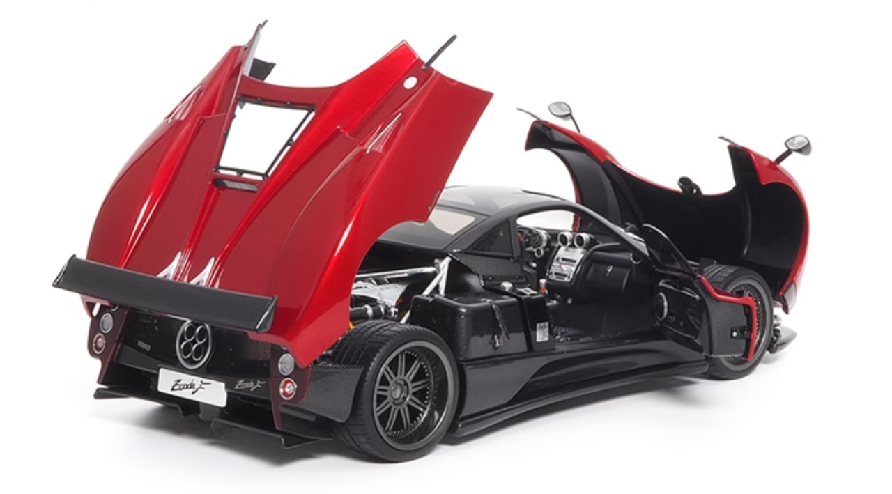 △Almost Real 1/18 パガーニ Pagani Zonda F 2005 Silver AR O - ミニカー