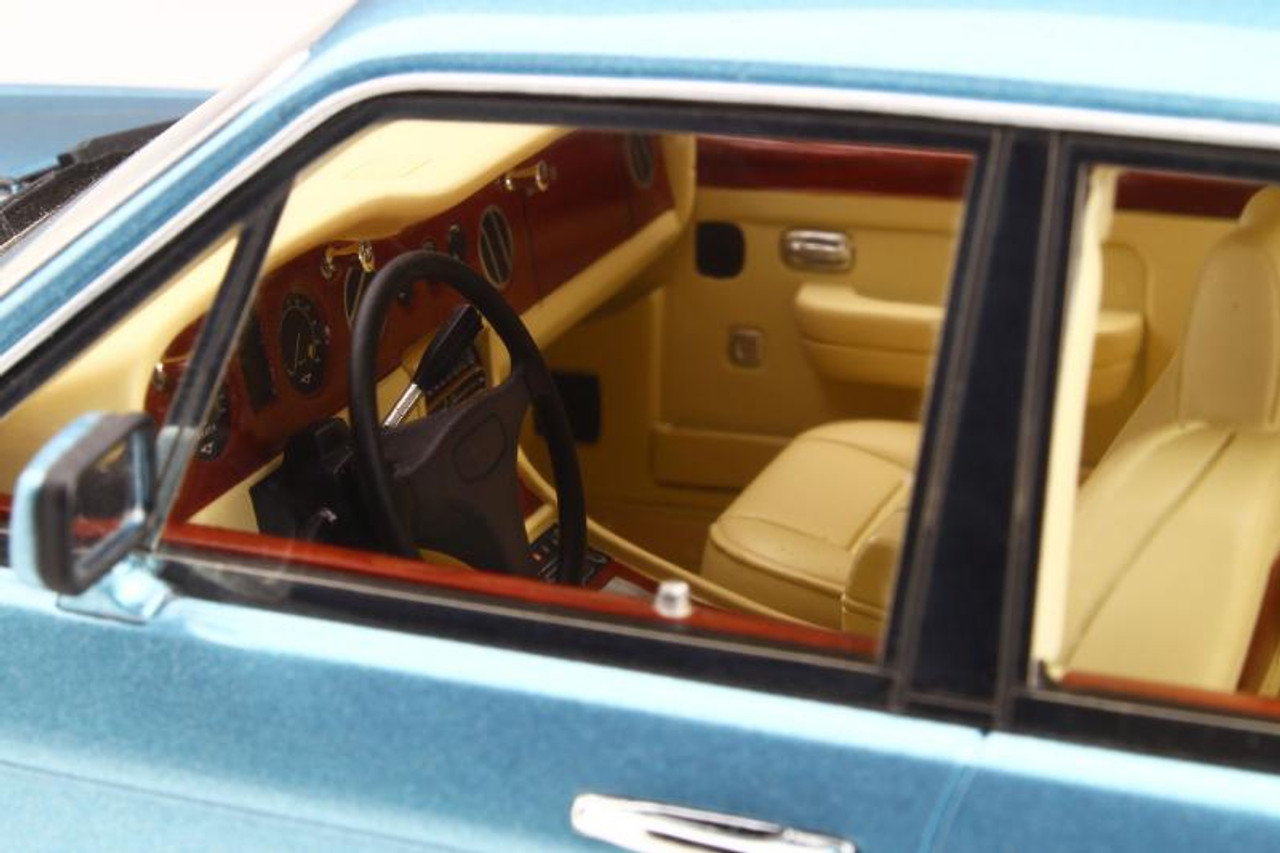 1/18 GT Spirit GTSpirit 1997 Bentley Turbo R Turbo-R (Blue) Resin Car Model Limited