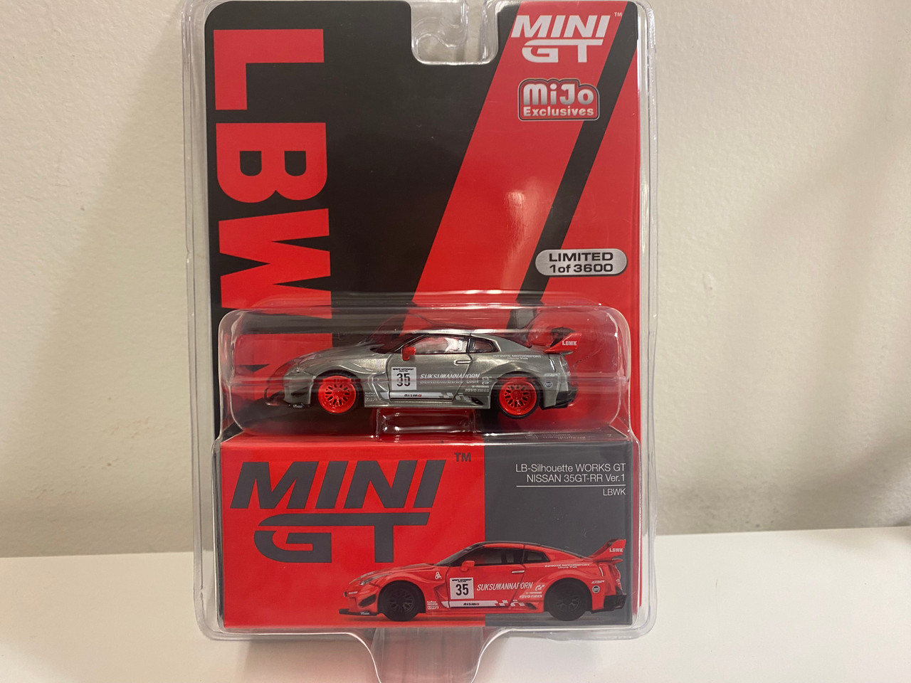 CHASE CAR 1/64 Mini GT Nissan 35GT-RR Ver.1 LB-Silhouette Works GT LBWK RHD  (Right Hand Drive) #35 Chrome Silver with Black Top and Graphics Limited ...