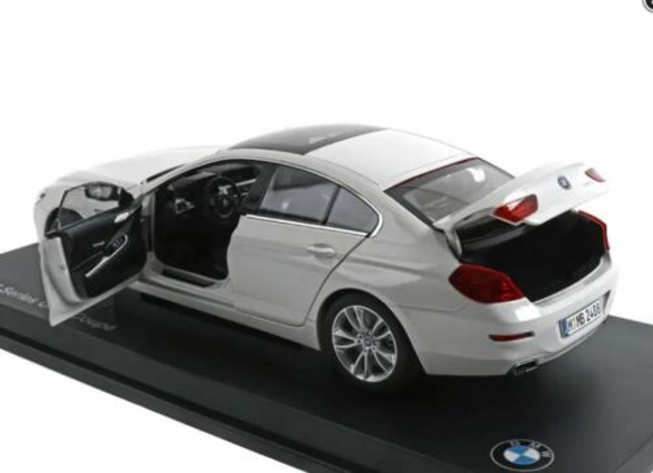 BMW 6シリーズ グランクーペ 1/18 ミニカー 白 - ミニカー