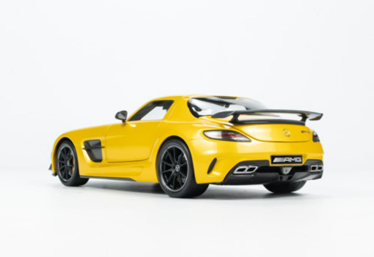 1/18 Minichamps Mercedes-Benz AMG SLS Black Series (Gold Yellow) Diecast Car Model