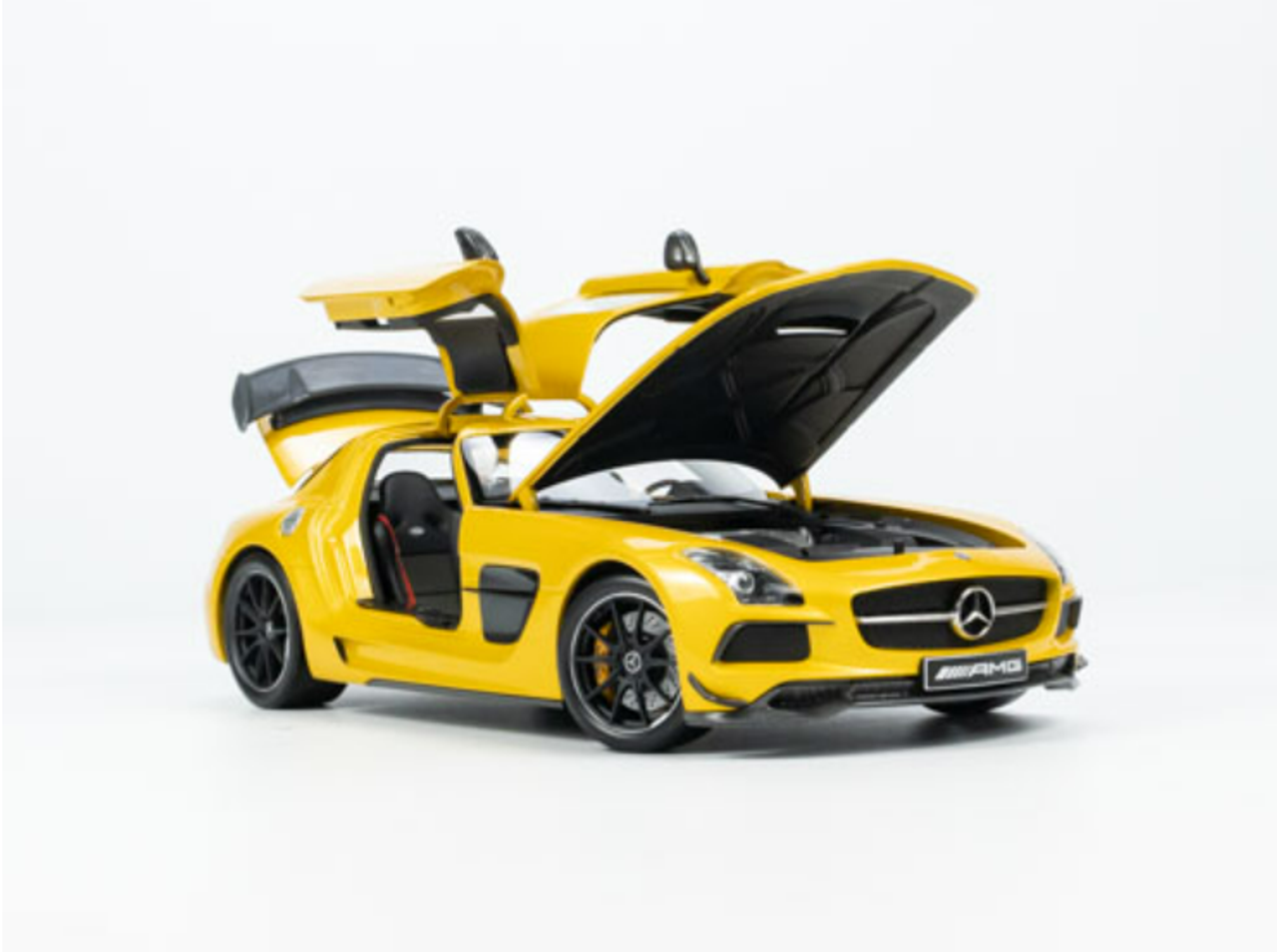 Mercedes miniatures win eight categories in readers' poll: Mercedes-Benz  SLS AMG 1:12 voted Super Model Vehicle Of The Year 2011