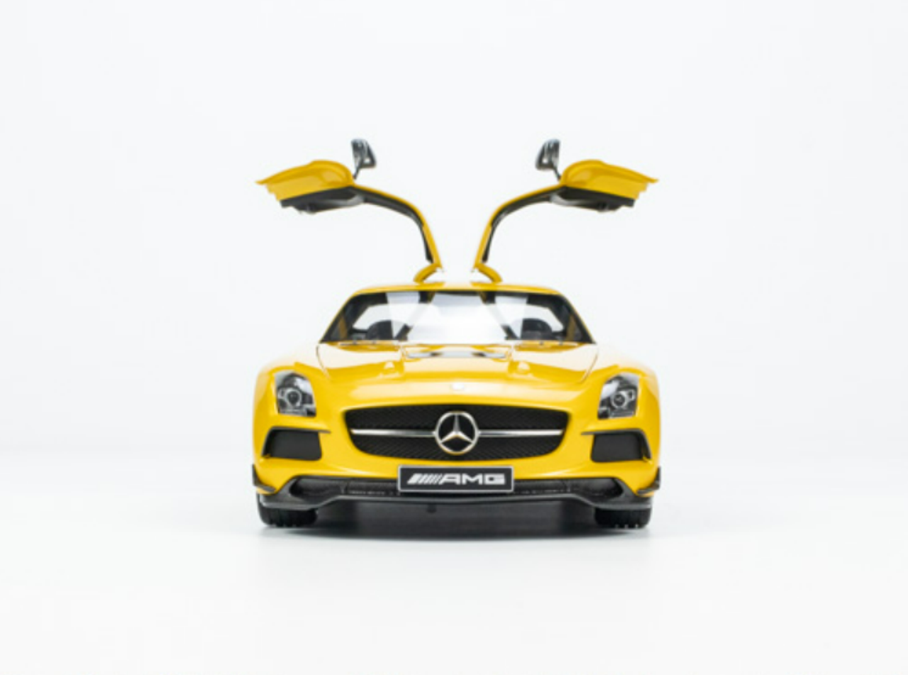 1/18 Minichamps Mercedes-Benz AMG SLS Black Series (Gold Yellow) Diecast Car Model