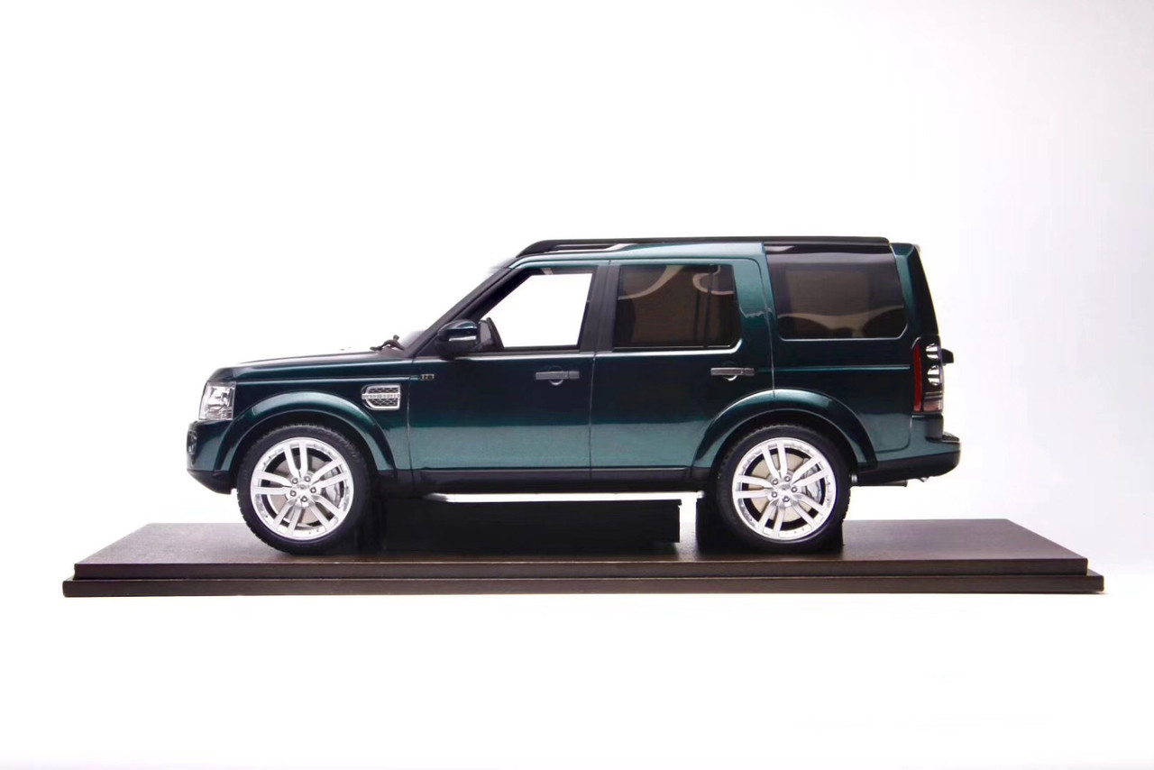 1/18 Motorhelix Land Rover Discovery 4 (Green) Resin Car Model Limited 50