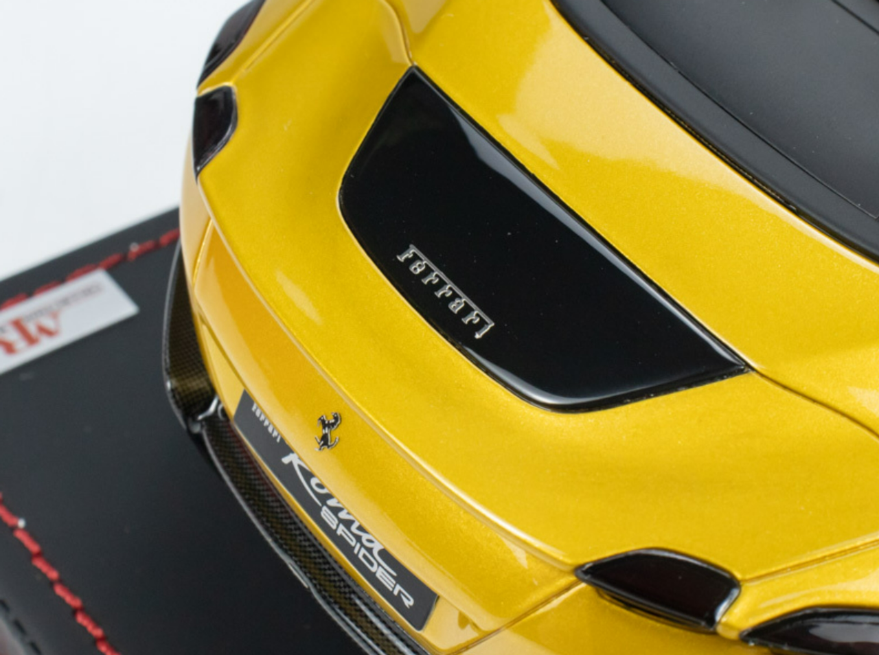 1/18 MR Collection Ferrari ROMA 2023 Convertible sports car model Yellow