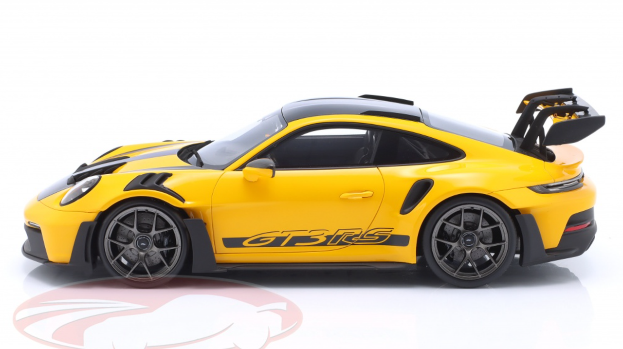 1/18 Dealer Edition 2022 Porsche 911 (992) GT3 RS (Signal Yellow) Car Model