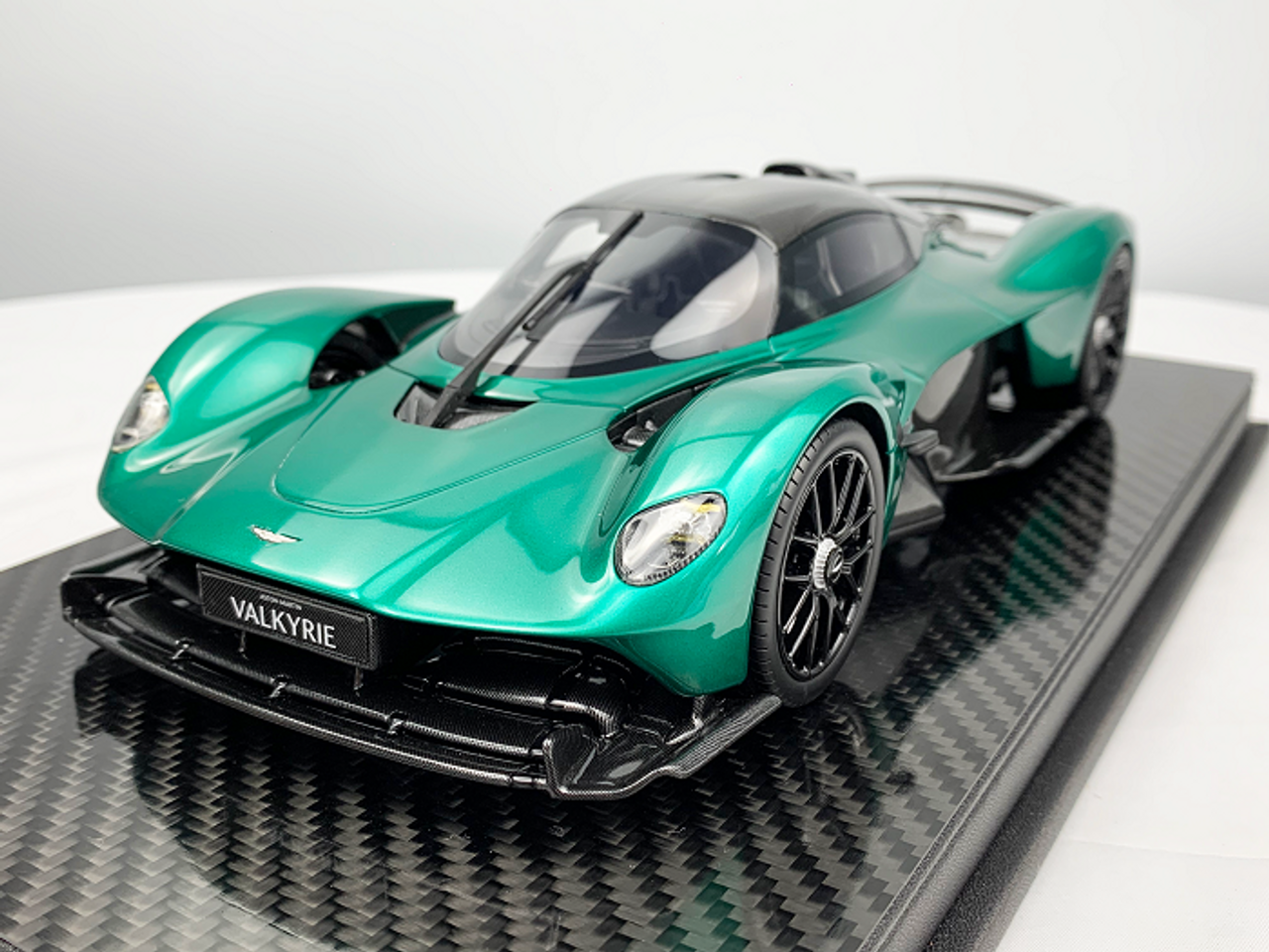 1/18 Frontiart Aston Martin Valkyrie (British Green) Resin Car Model