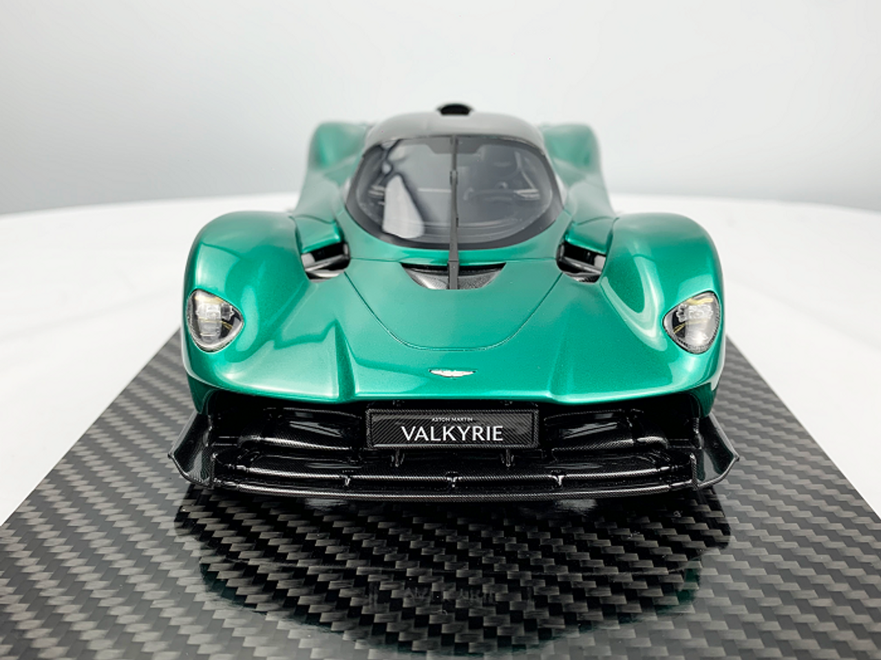 1/18 Frontiart Aston Martin Valkyrie (British Green) Resin Car Model