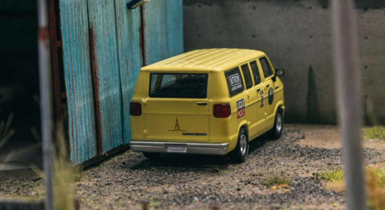 1/64 Tarmac Works Dodge Van Yellow - LIVECARMODEL.com
