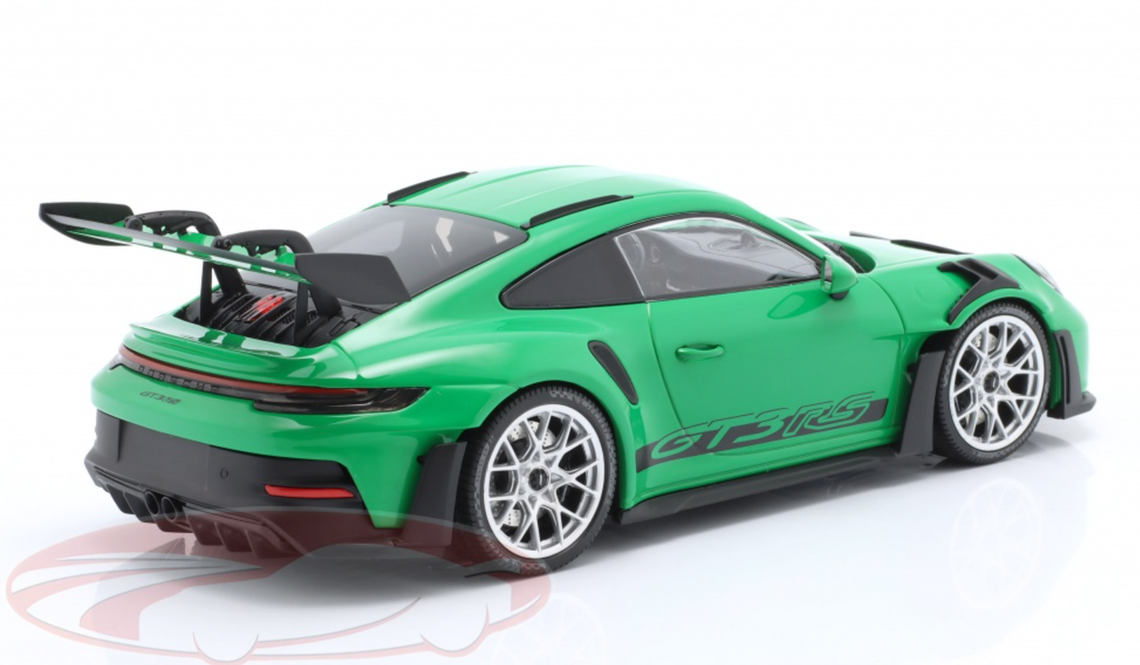 1/18 Minichamps 2023 Porsche 911 (992) GT3 RS (Green with Silver Wheels) Car Model