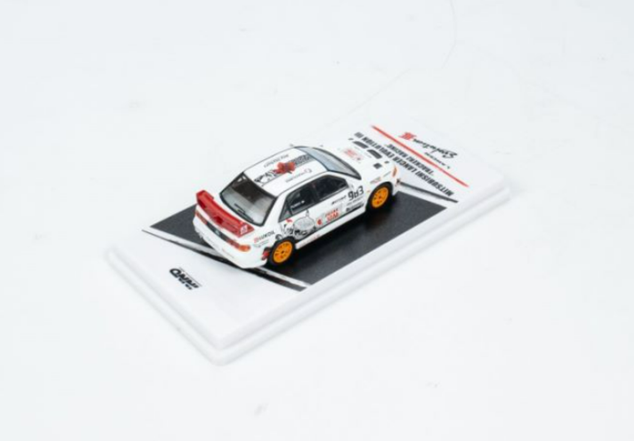 1/64 INNO MITSUBISHI LANCER EVOLUTION III TRACKERZ RACING”