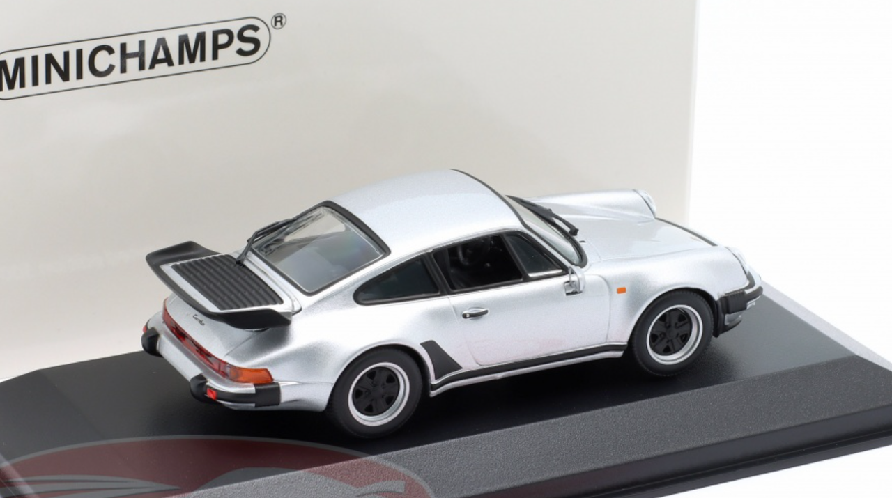 1/43 Minichamps 1977 Porsche 911 (930) Turbo (Silver) Car Model