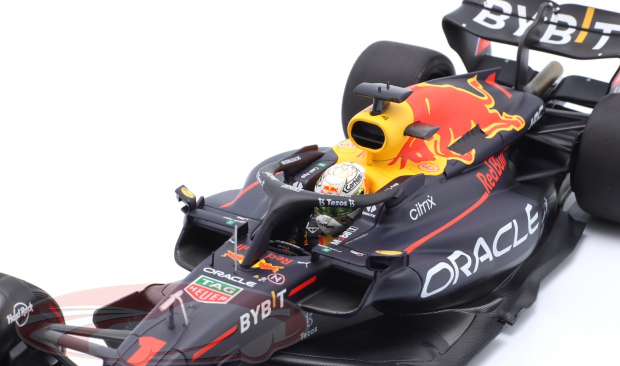 1/18 Minichamps 2022 Formula 1 Max Verstappen Red Bull RB18 #1 Winner Hungary GP Car Model
