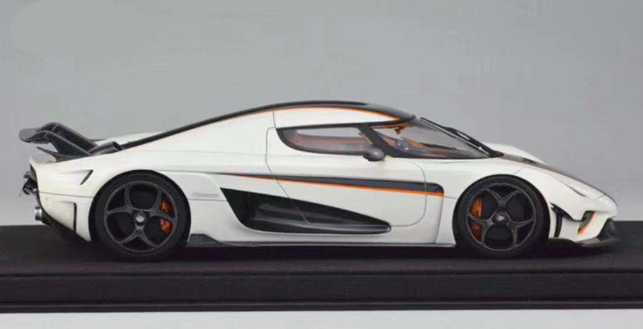 1/18 Frontiart Avanstyle Koenigsegg Regera (White) Resin Car Model