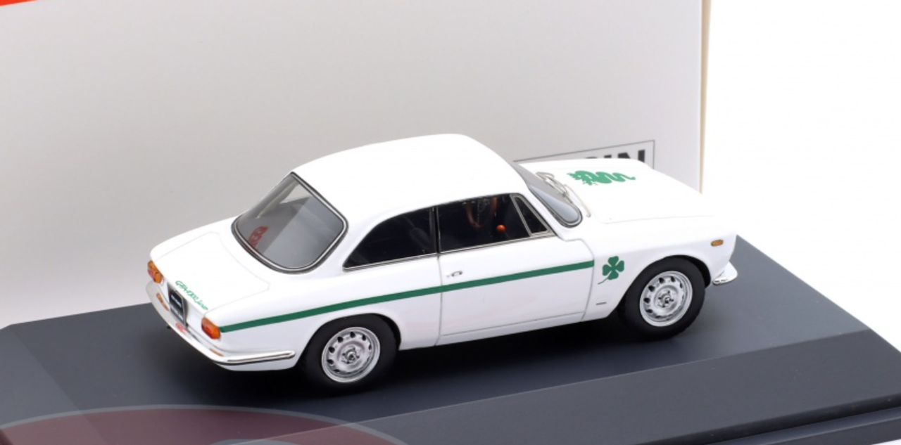 1/43 Schuco 1965 Alfa Romeo Giulia Sprint GTA (White) Car Model