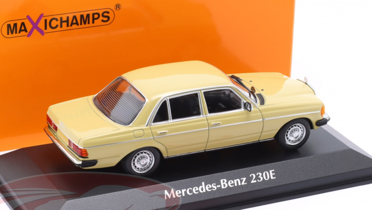 1/43 Minichamps 1982 Mercedes-Benz 230E (W123) (Beige) Car Model