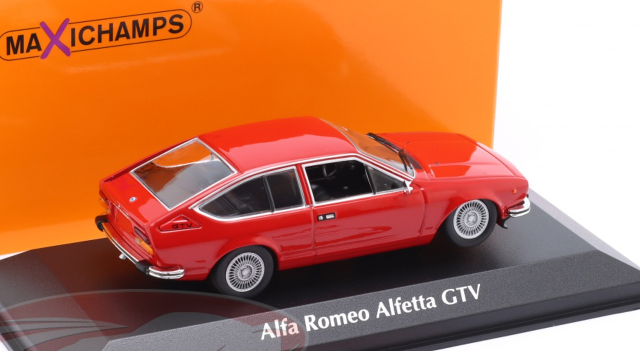 1/43 Minichamps 1976 Alfa Romeo Alfetta GTV (Red) Car Model