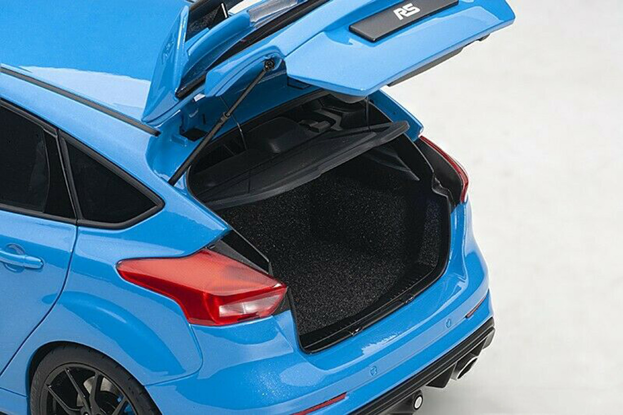 1/18 AUTOart Ford Focus RS (Blue) Full Open Car Model