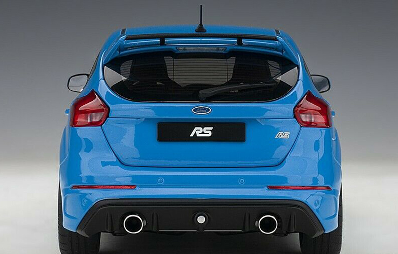 激レア　AUTO ART Ford Focus ラリーカー 　1/18 AUTOart 1:18 Ford Focus RS WRC #4 C. Sainz, M. Marti Rally