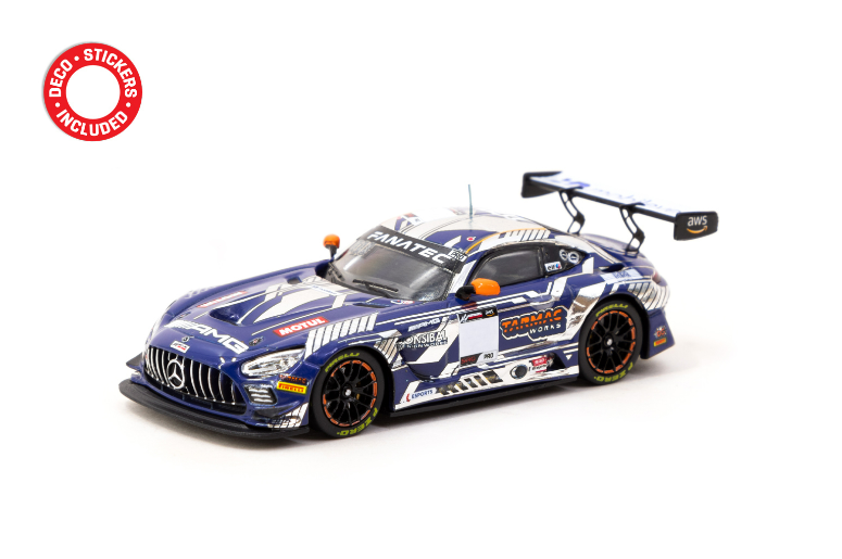 Competitor of the 24 hours Porsche997 GT3 RSR n°80 LM #S31 of Le 
