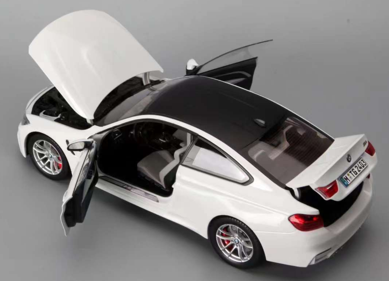 1/18 Paragon BMW F82 M4 (White) Diecast Car Model