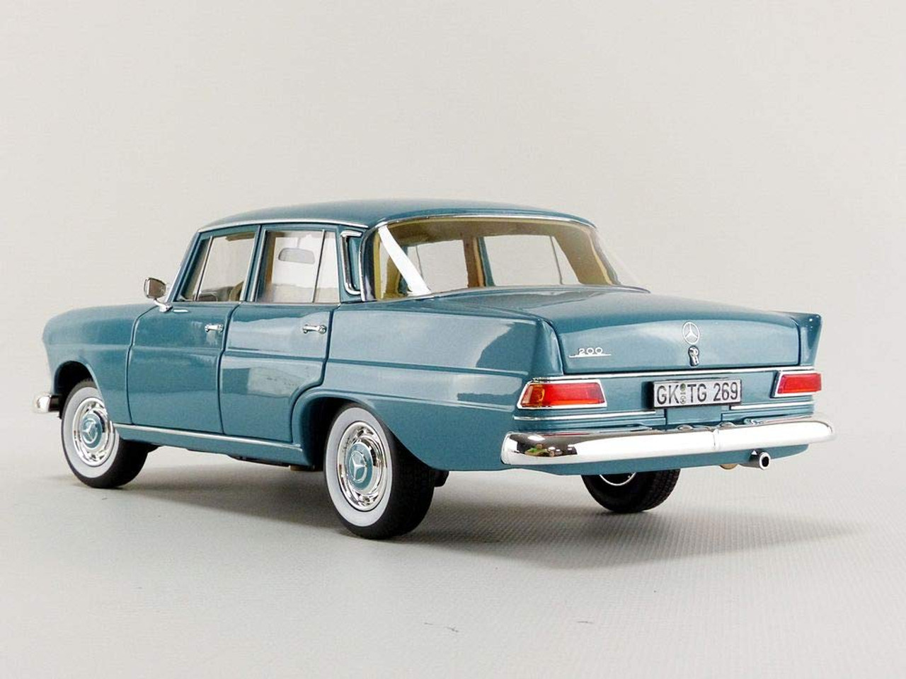 Mercedes-Benz 200 Universal Cream - 1966. Diecast model car in 1/18 scale  manufactured by Norev (ref. NOR-183709, also 3551091837091 and 183709)