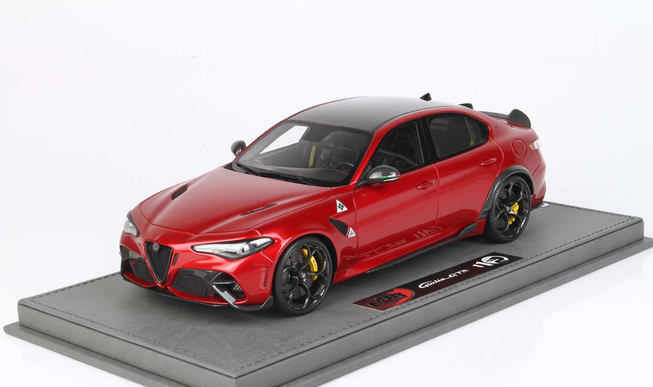 1/18 BBR Alfa Romeo Giulia GTA (Rosso Red GTA with Yellow Brakes & Black  Seat Belts Car Model Limited 40 Pieces