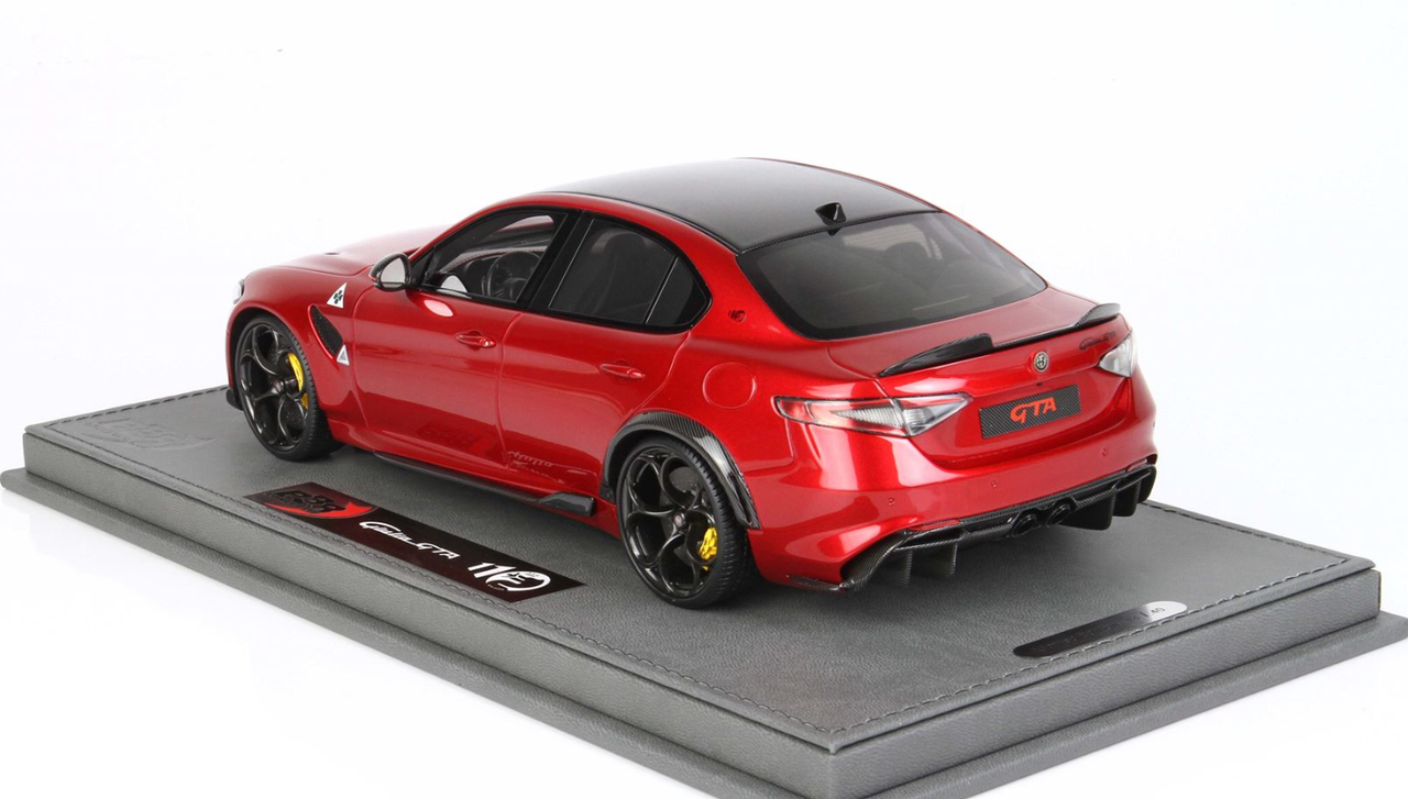 1/18 BBR Alfa Romeo Giulia GTA (Rosso Red GTA with Yellow Brakes & Black  Seat Belts Car Model Limited 40 Pieces