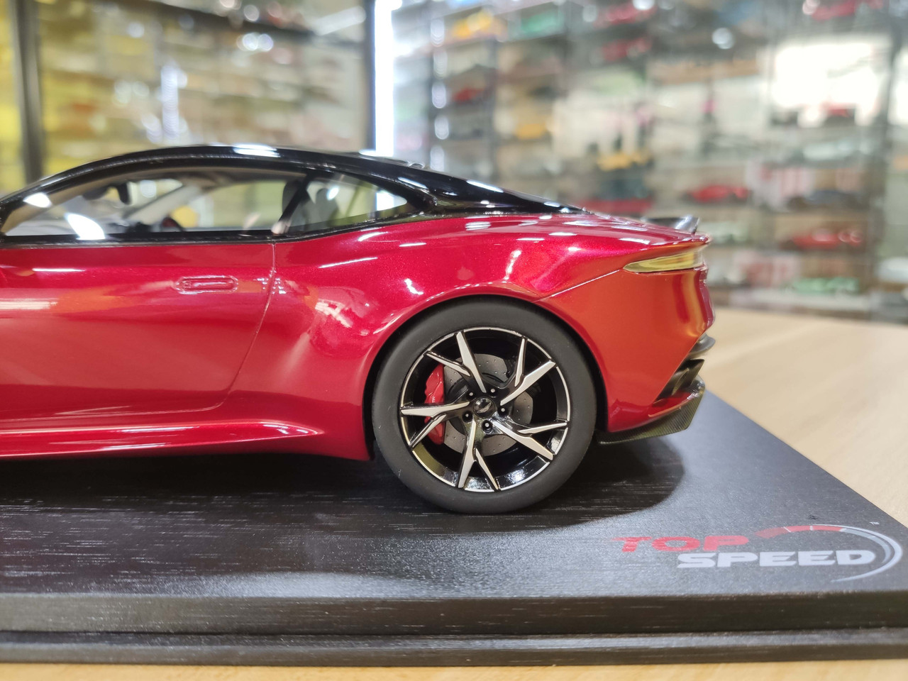 1/18 Top Speed Topspeed TSM Aston Martin DBS Superleggera (Red 