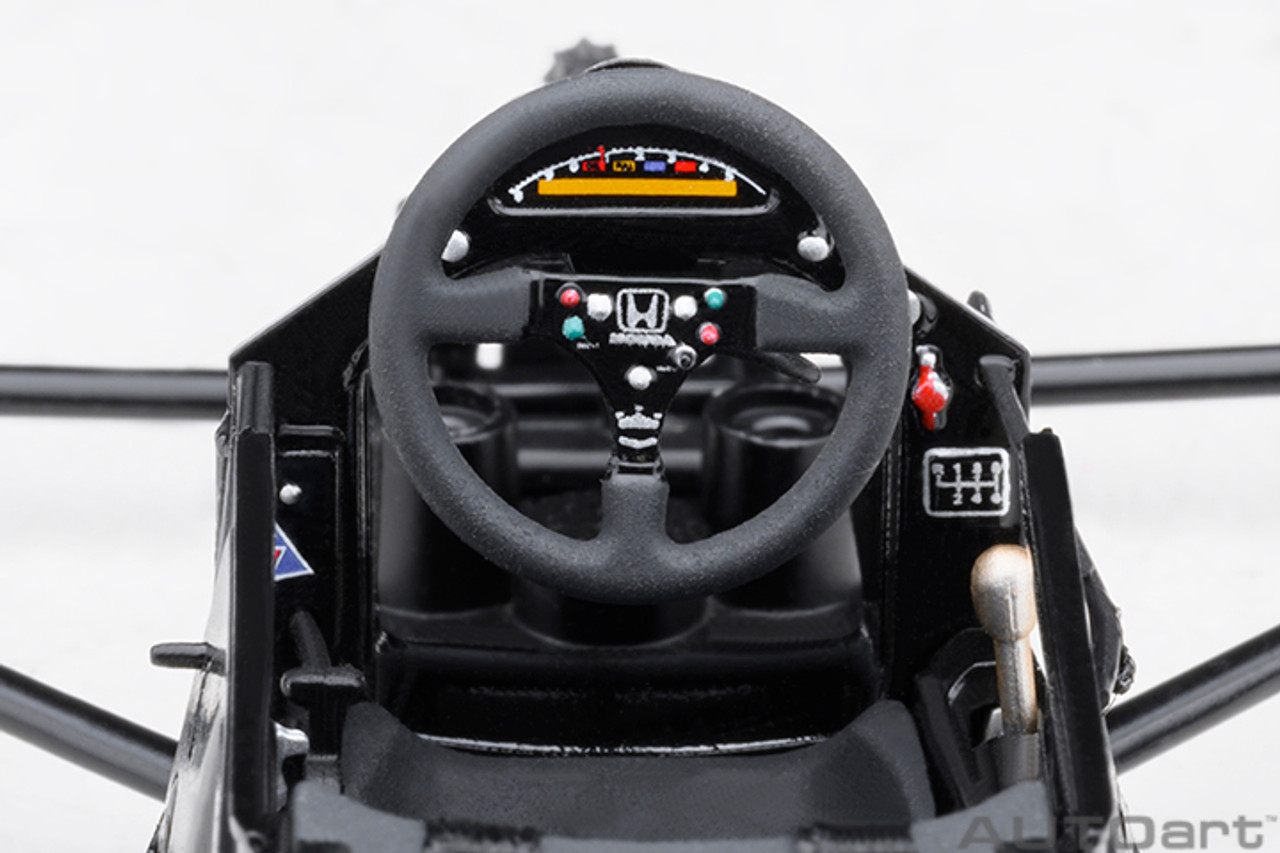 1/18 AUTOart 1991 Formula 1 McLaren Honda MP 4/6 Japanese GP