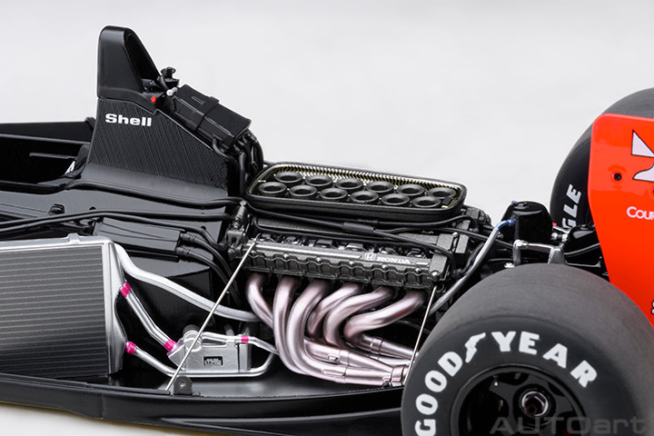 1/18 AUTOart 1991 Formula 1 McLaren Honda MP 4/6 Japanese GP G