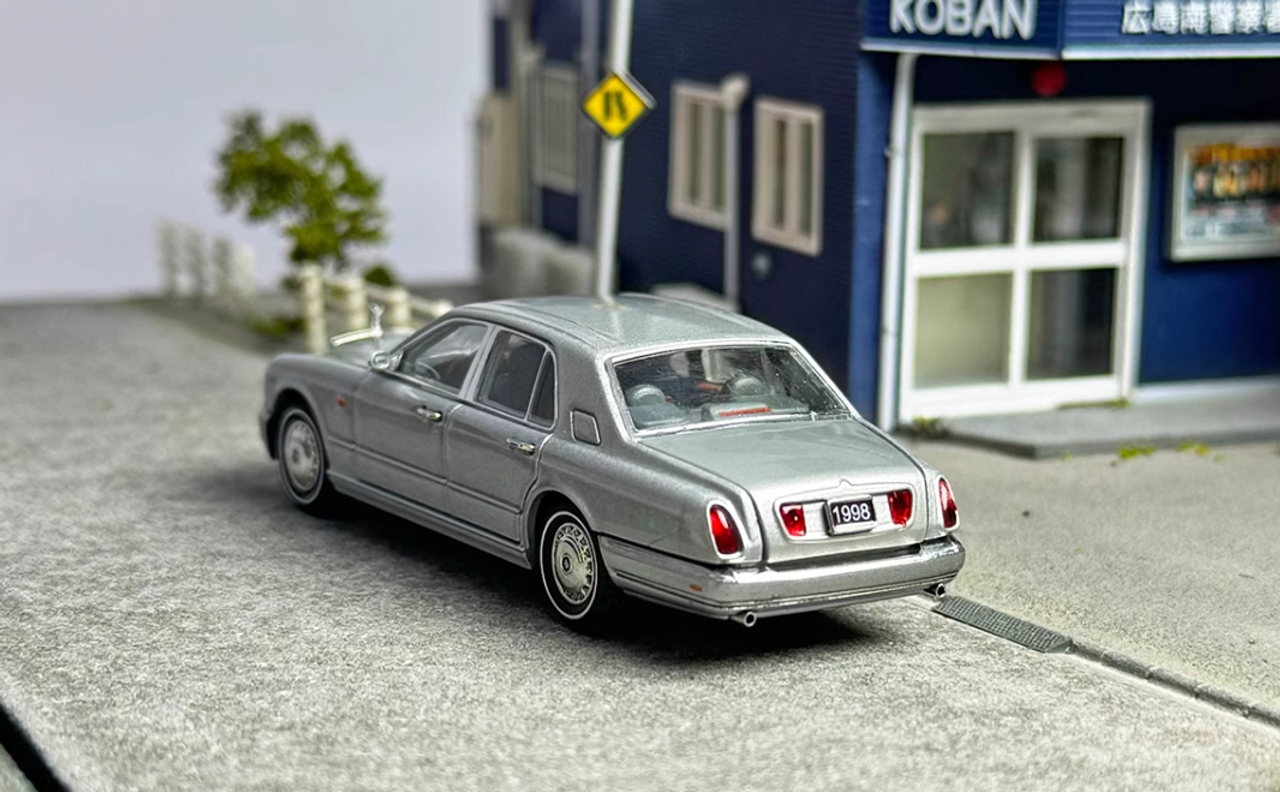 1/64 GFCC Rolls-Royce Silver Seraph (Silver) Diecast Car Model