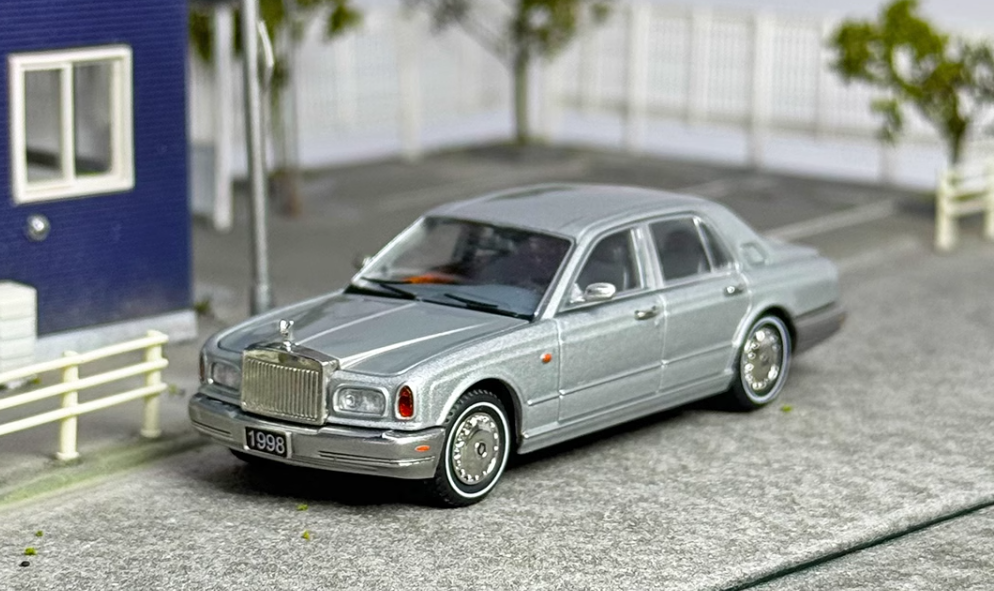 Miniature GFCC 1/64 – Rolls-Royce Silver Cloud 1965 – Rouge, Métal, Neuve