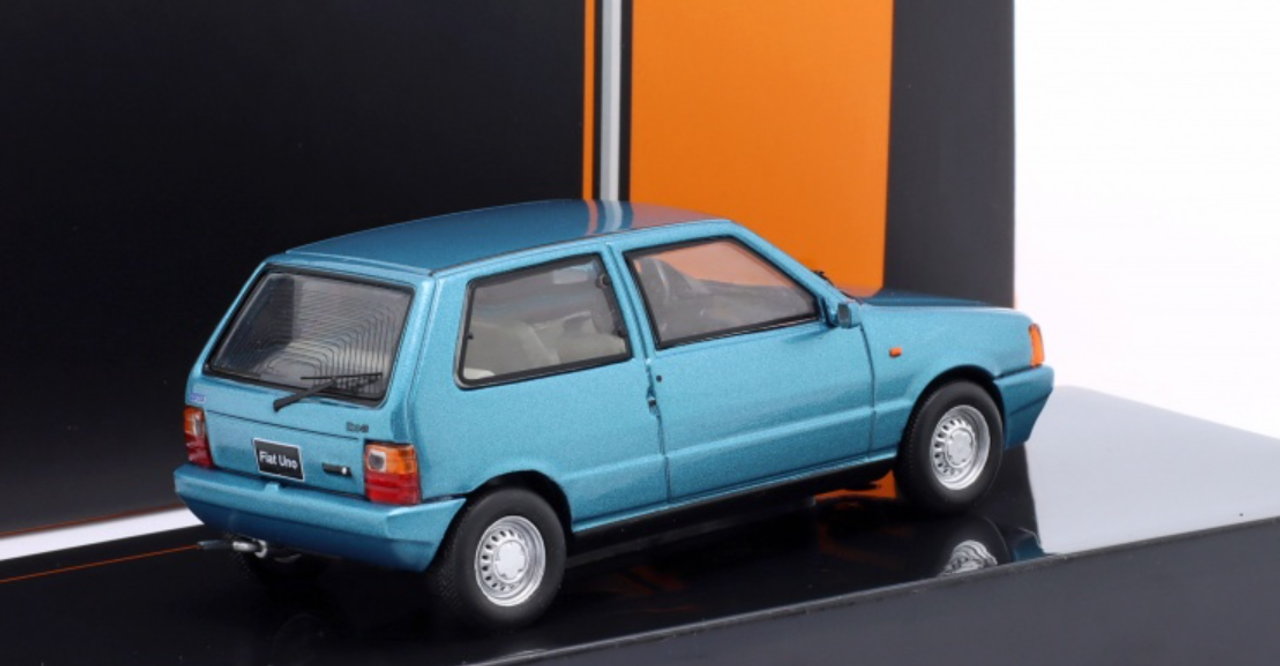 1/43 Ixo 1983 Fiat Uno (Blue Metallic) Car Model