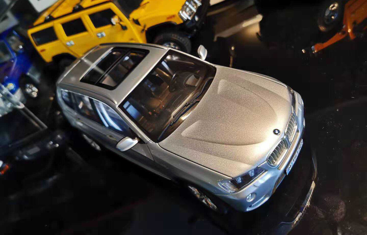 1/18 Dealer Edition BMW X3 2nd Generation F25 (2011–2017) (Silver) Diecast  Car Model