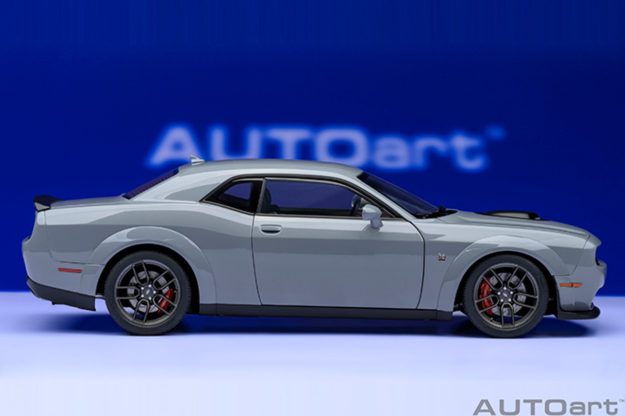 1/18 AUTOart 2022 Dodge Challenger R/T Scat Pack Widebody (Smoke Show Grey) Car Model