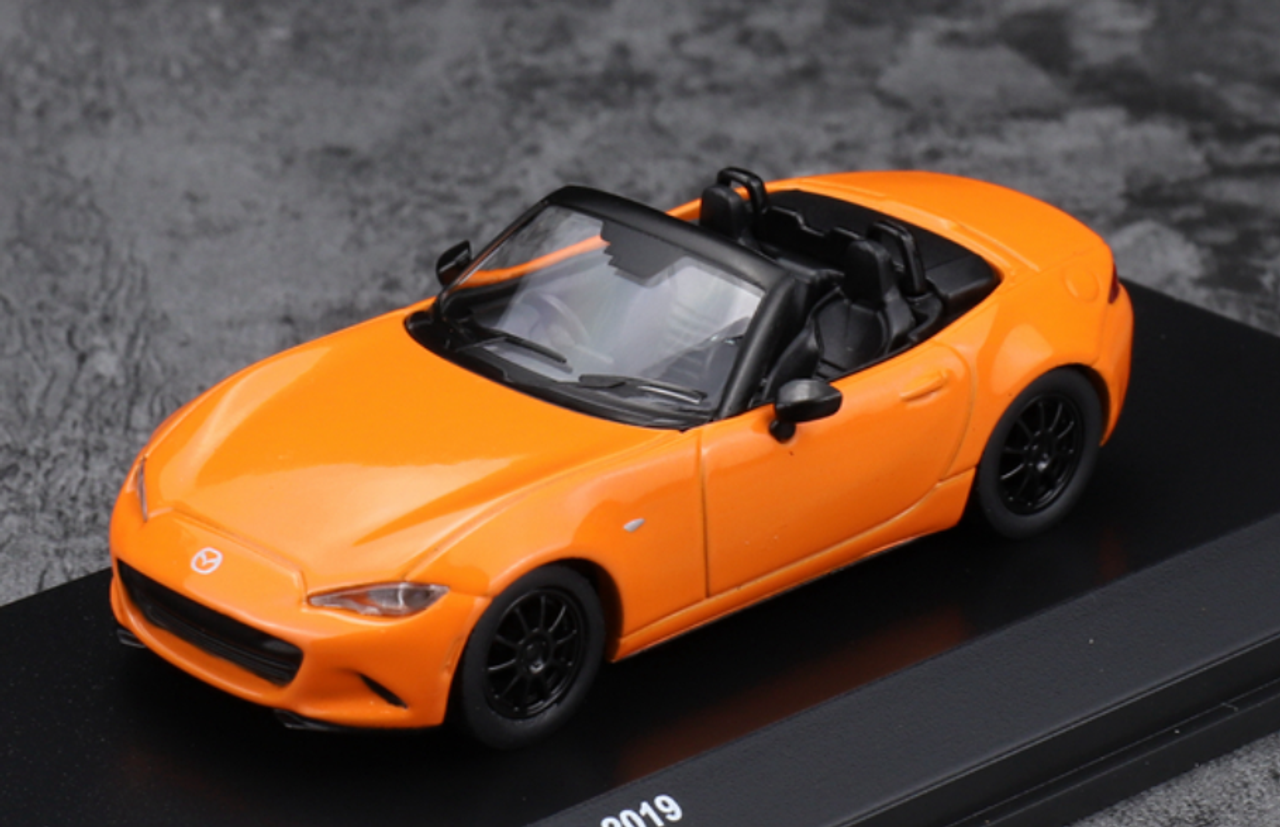 1/64 Kyosho Mazda MX-5 MX5 Miata Roadster (Orange) Car Model