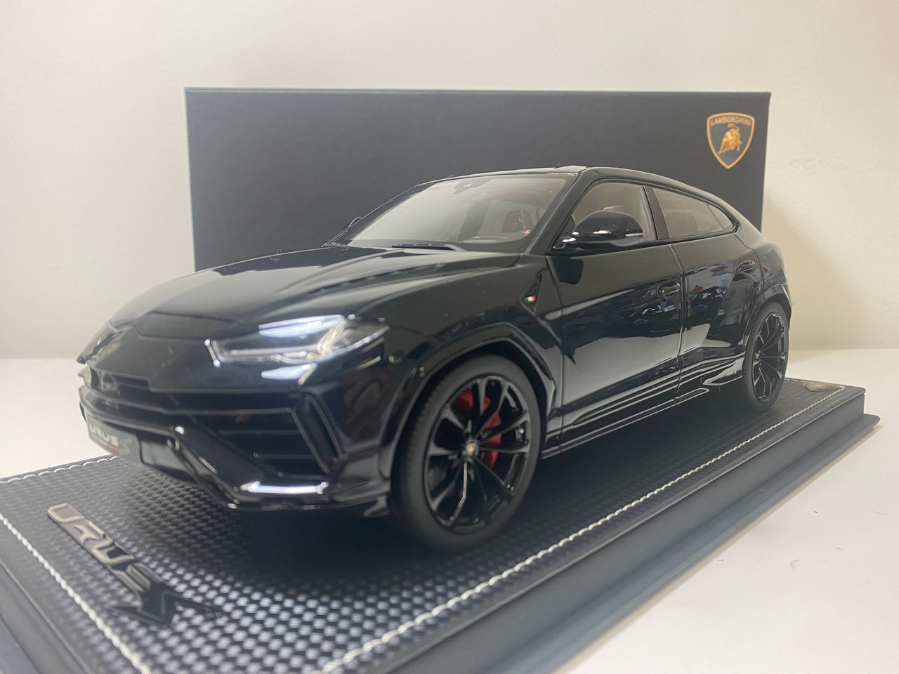 1/18 MR Collection Lamborghini Urus S (Black) Resin Car Model ONE OFF