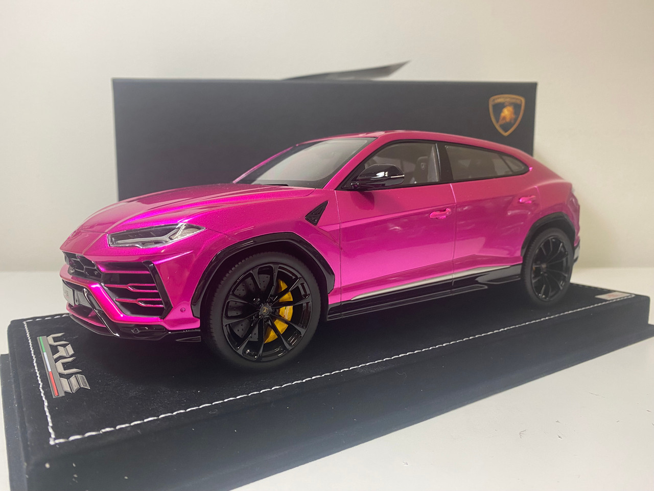 1/18 MR Collection Lamborghini Urus (Flash Gloss Pink) with Black Gloss Wheels & Yellow Calipers Car Model Limited 10 Pieces