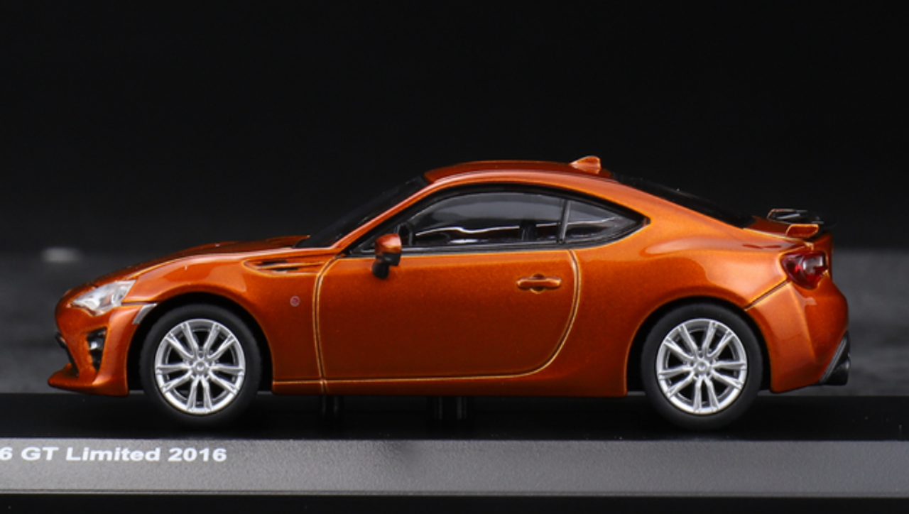 1/64 Kyosho Toyota 86 GT Limited (Orange) Car Model - LIVECARMODEL.com