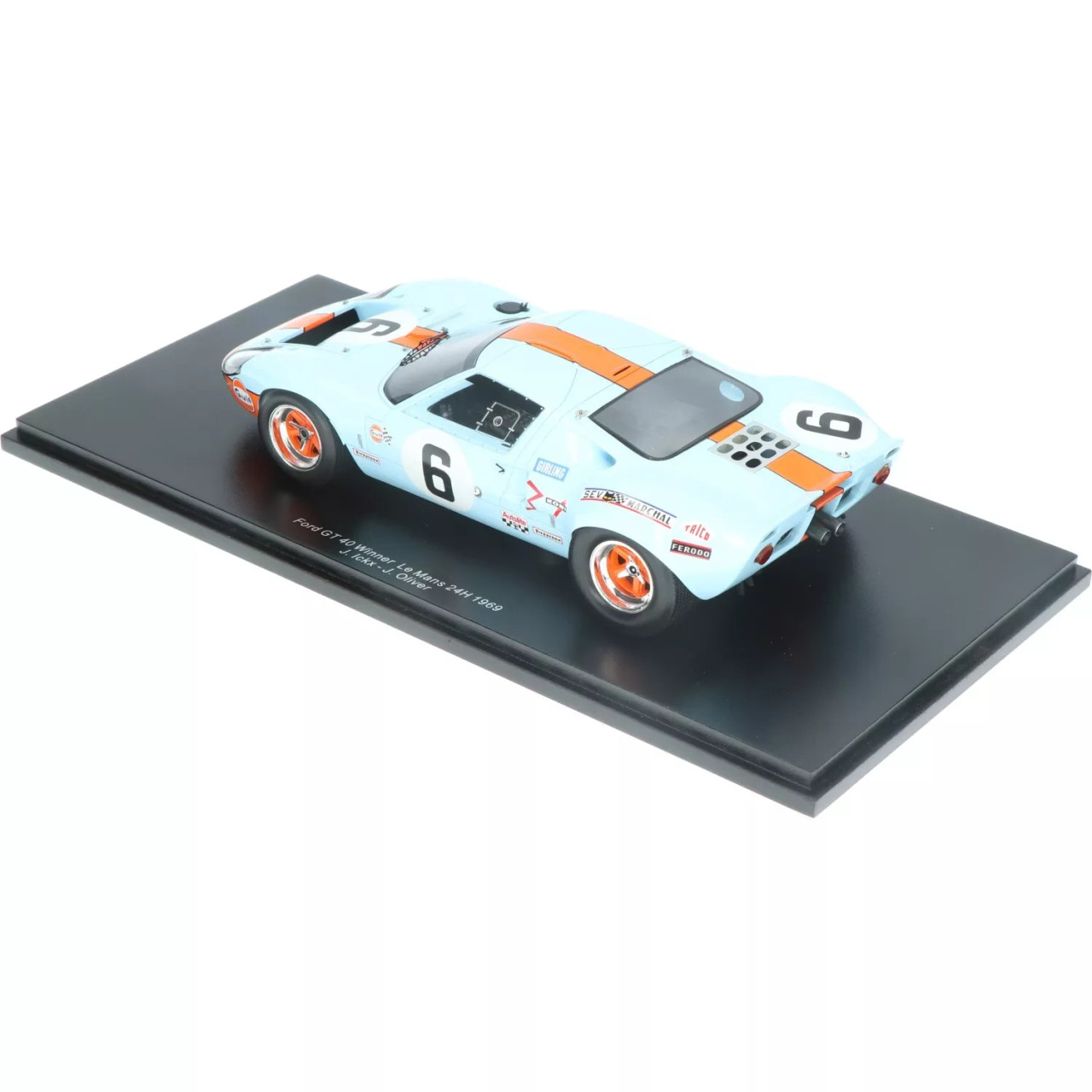 1/18 Spark 1966 Ford MK 2 No.2 Winner 24H Le Mans B. McLaren - C