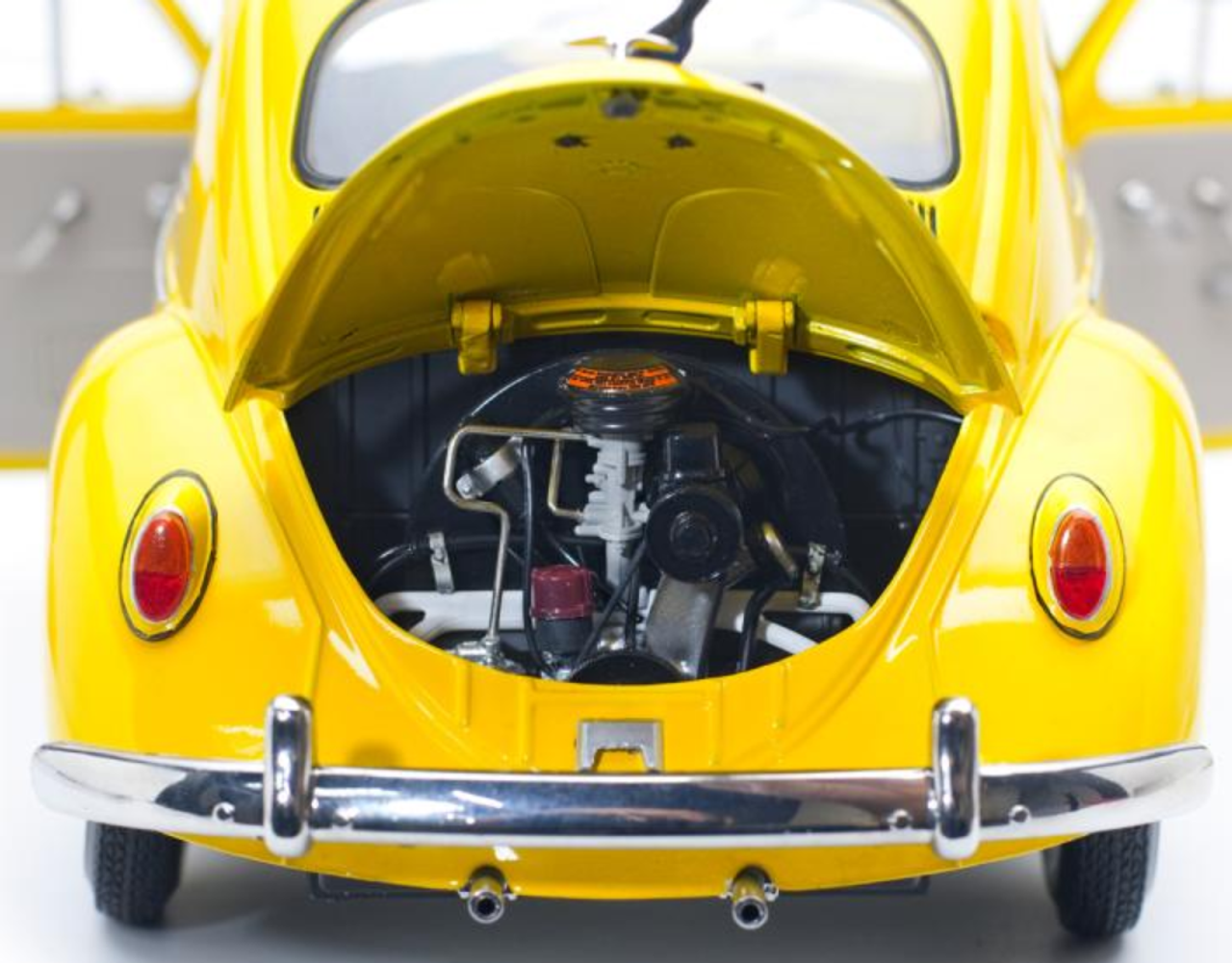 1/12 Sunstar 1961 Volkswagen VW Beetle (Yellow) Diecast Car Model Limited