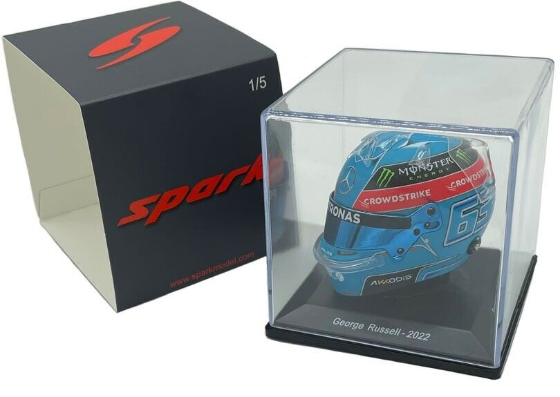 CASE CRACKED 1/5 Spark 2022 Formula 1 Mercedes-AMG Petronas F1